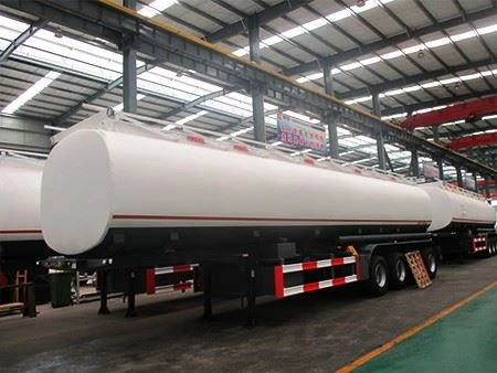 Çin Üretimi TONGYA 4 Dingil Petrol Tankerleri